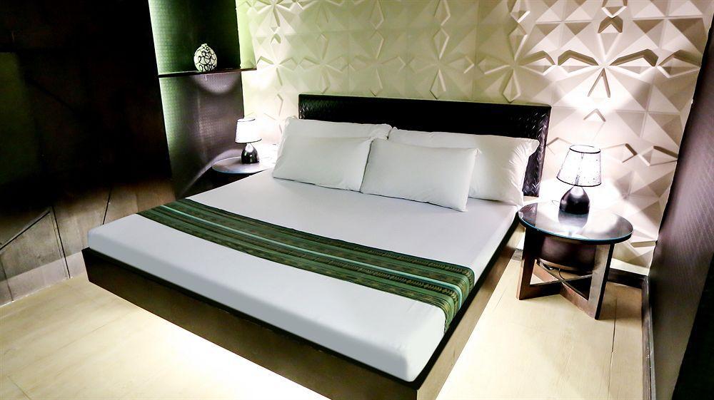 Hotel Ava Cuneta Pasay Zewnętrze zdjęcie
